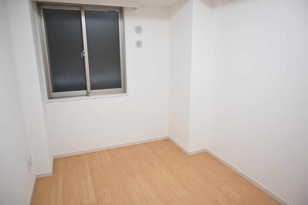 36.9m² 1LDK Apartment for Sale in Saiwai-ku, Kawasaki - Thumbnail 4