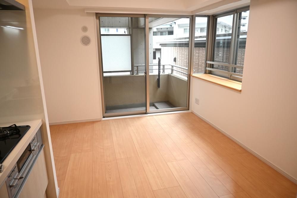 36.9m² 1LDK Apartment for Sale in Saiwai-ku, Kawasaki - Thumbnail 3