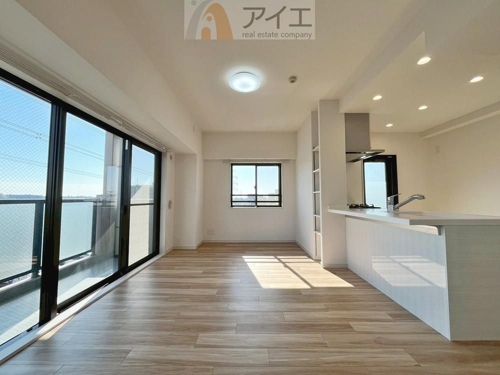 Renovated 3LDK Apartment in Minamigyotoku, Ichikawa - Thumbnail 4