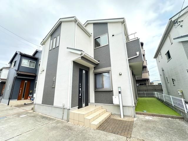 Renovated 4LDK House in Naganuma-cho, Chiba City for Sale - Thumbnail 2