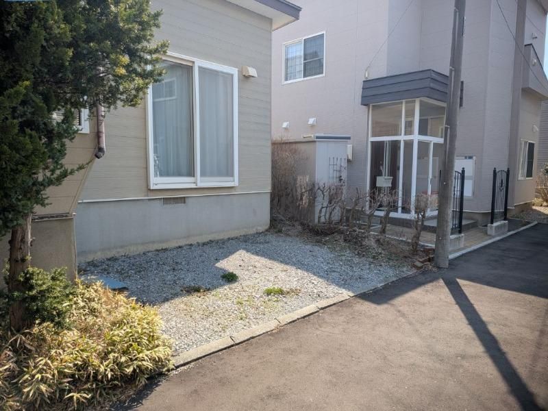 3LDK Used House for Sale in Komaba-cho, Hakodate - Thumbnail 2