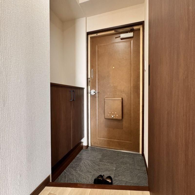 1LDK Apartment for Sale in Tomakomai, Hokkaido - Thumbnail 2