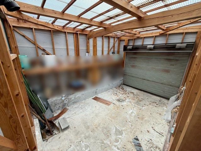 5DK House for Renovation in Quiet Mihara, Hiroshima - Thumbnail 3