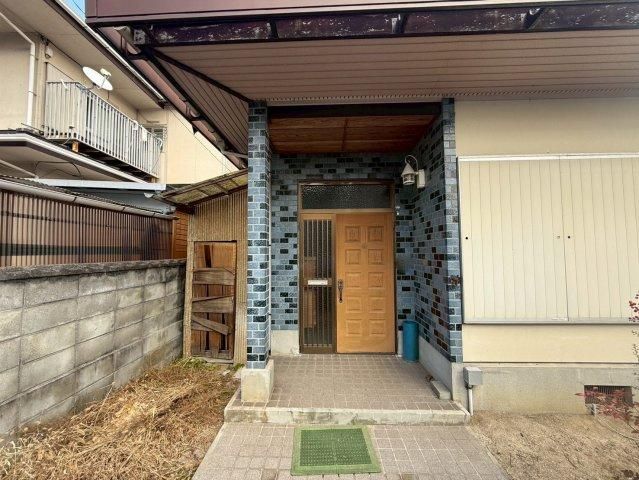 5DK House for Renovation in Quiet Mihara, Hiroshima - Thumbnail 4