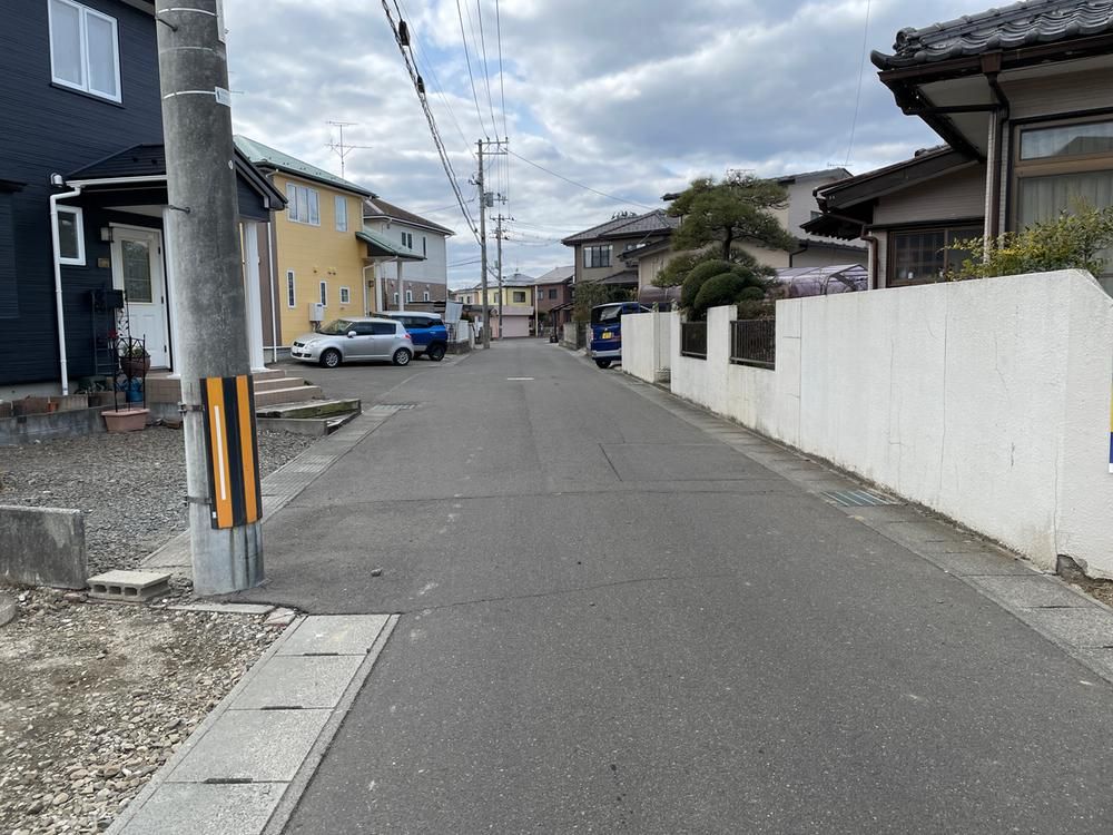 Land for Sale in Sendai Taihaku Ward with 4-Car Parking - Thumbnail 2