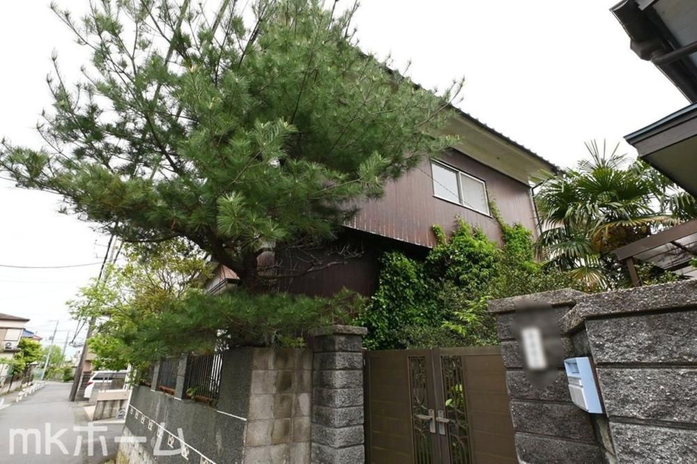 3DK House for Sale in Ichikawa, Chiba Prefecture - Image 1