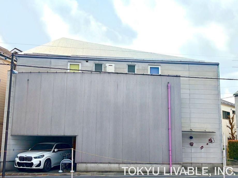 2LDK Designer House in Kami-Saginomiya, Nakano, Tokyo - Thumbnail 3