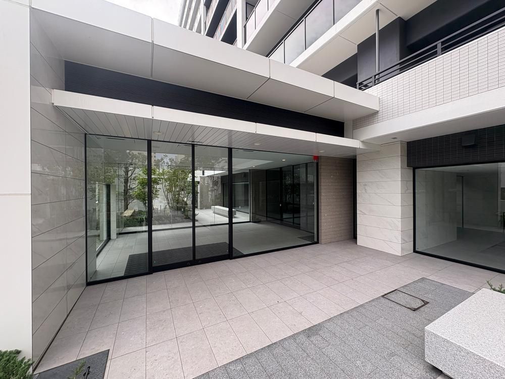3LDK Apartment for Sale in Sapporo Chuo Ward - 63.76m2 - Thumbnail 3