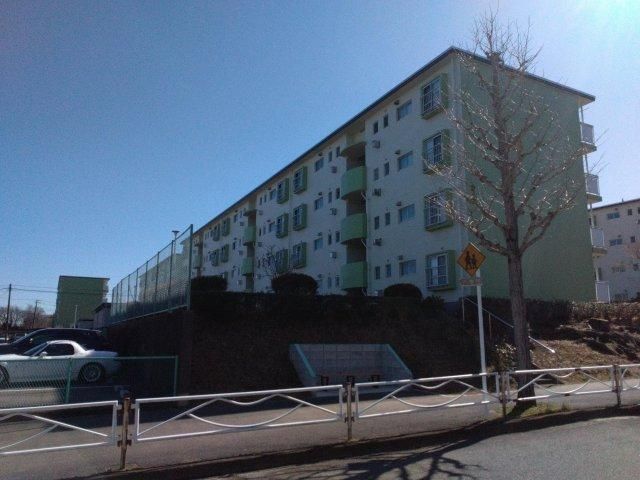 3LK Apartment for Sale in Isogo-ku, Yokohama – 56.1m² - Thumbnail 3
