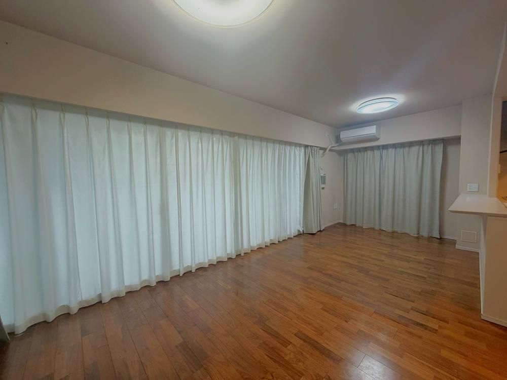 4LDK Apartment for Sale in Miyamae-ku, Kawasaki - Thumbnail 4