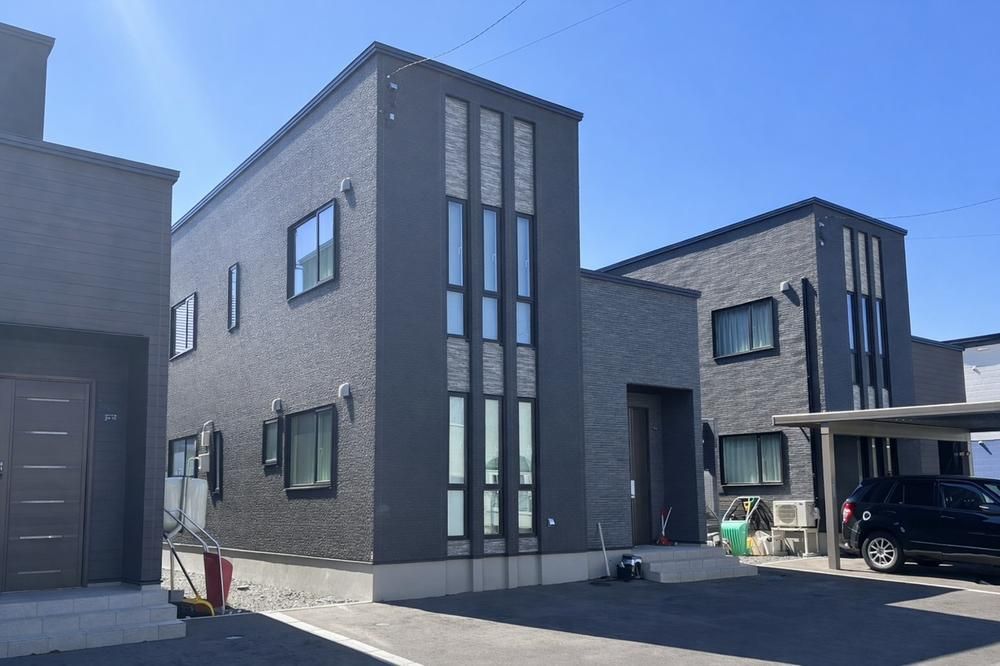 4LDK Near-New House for Sale in Higashi-Naeho, Sapporo - Thumbnail 3