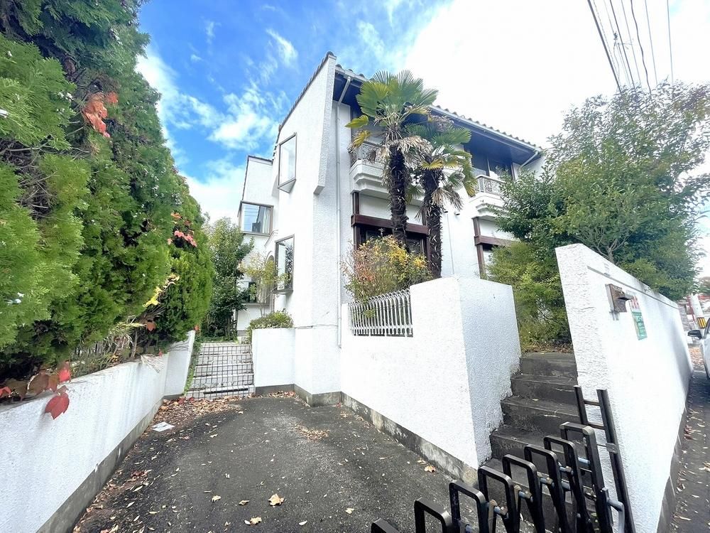 6LDK House in Sakuragaoka, Sendai - 28,900,000 Yen - Thumbnail 2