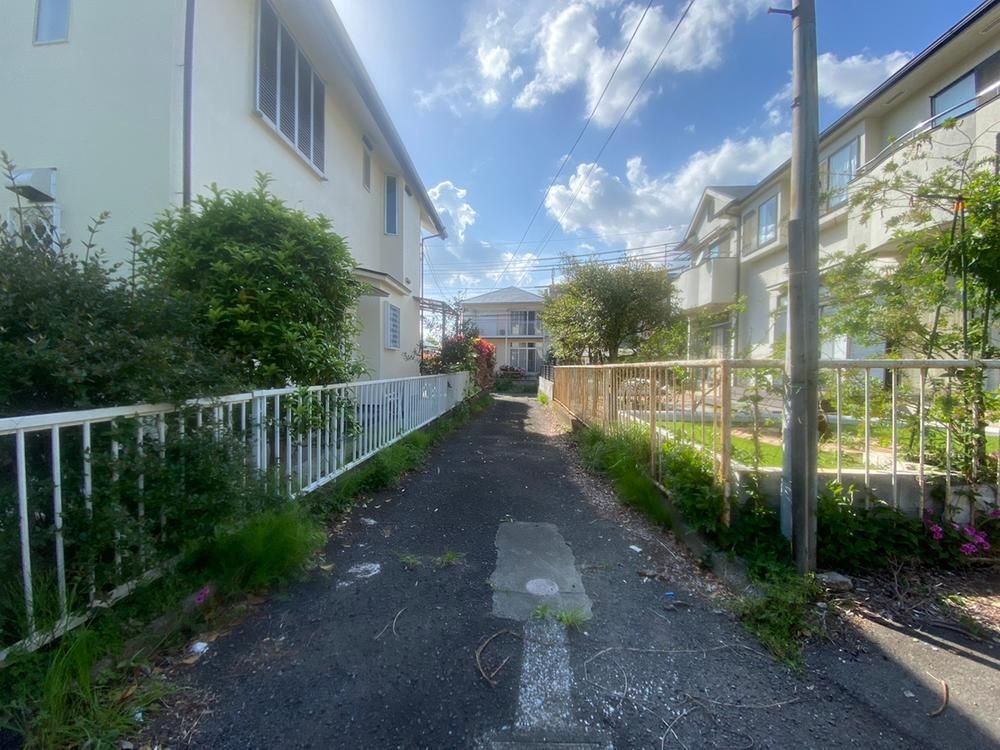 Land for Sale in Kanazawa Ward, Yokohama - 331 m² Plot - Thumbnail 3