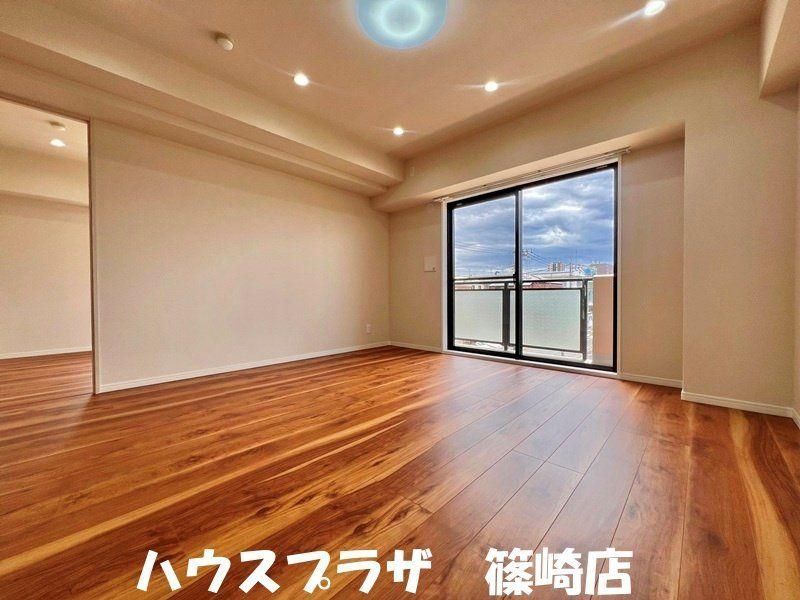 3LDK Apartment for Sale in Edogawa, Tokyo - 68.25m² - Thumbnail 3