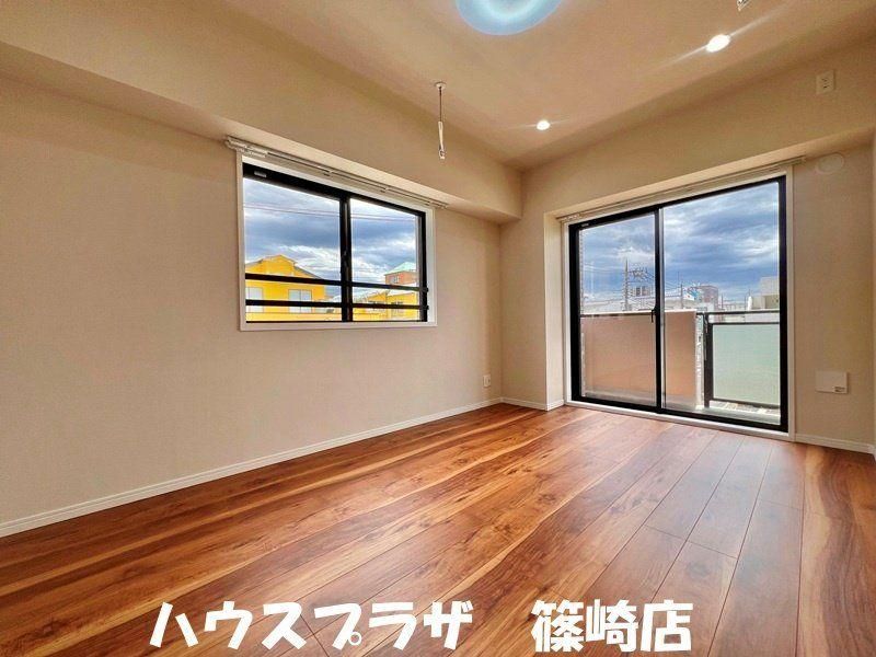 3LDK Apartment for Sale in Edogawa, Tokyo - 68.25m² - Thumbnail 4