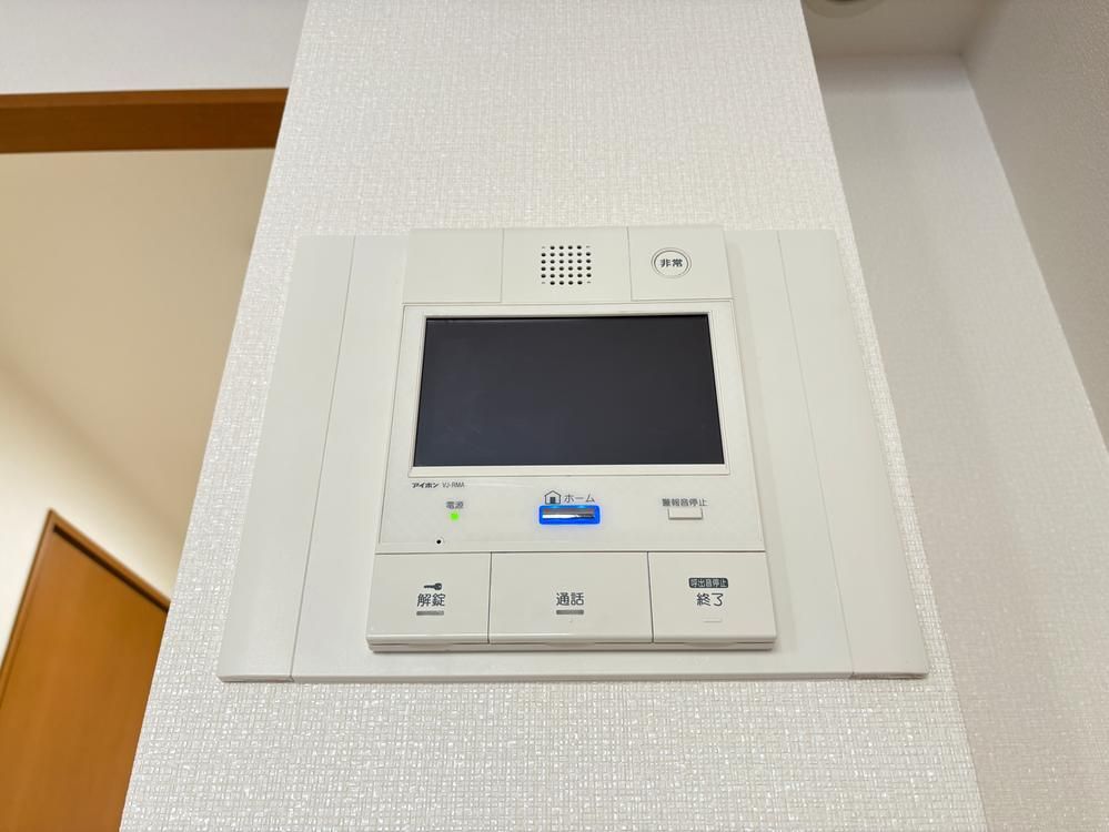 Renovated 2LDK Apartment in Itabashi, Tokyo - 54.96m² - Thumbnail 3