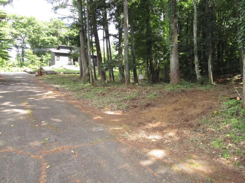 1,933 sqm Land Plot for Sale in Narusawa Village near Mount Fuji - Thumbnail 4