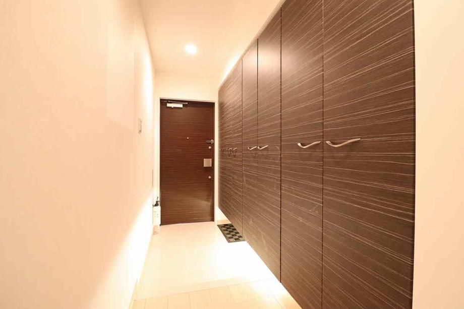 2LDK Apartment in Chatan, Okinawa – 71.79m2 - Thumbnail 2
