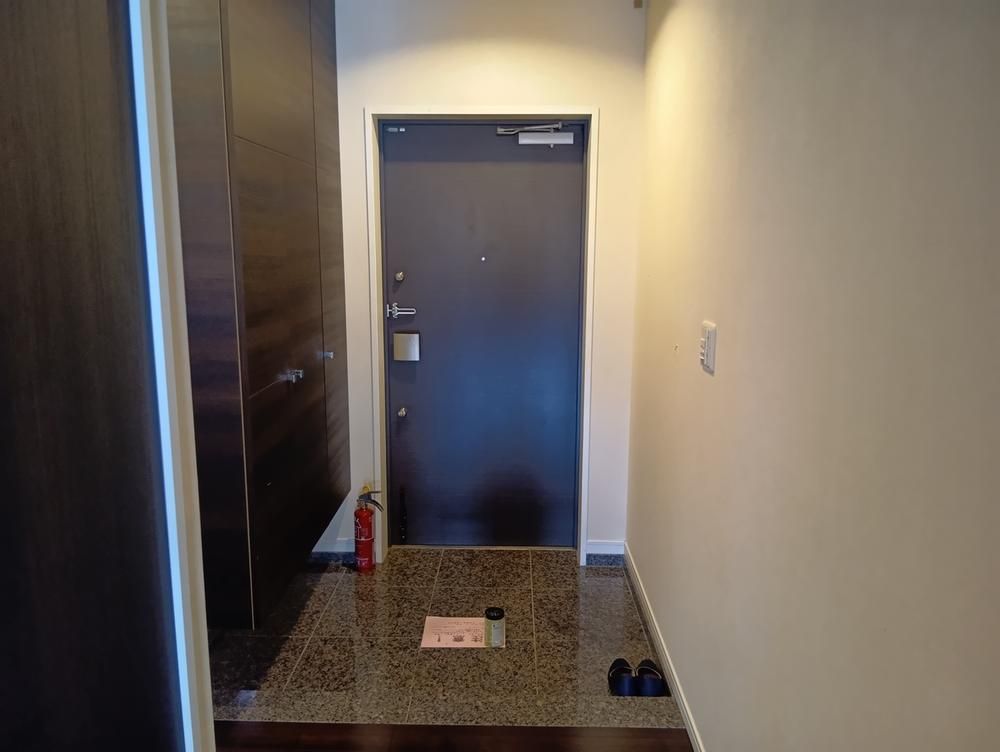 2LDK Apartment for Sale in Miyazaki City, Miyazaki - 72.59m2 - Thumbnail 4