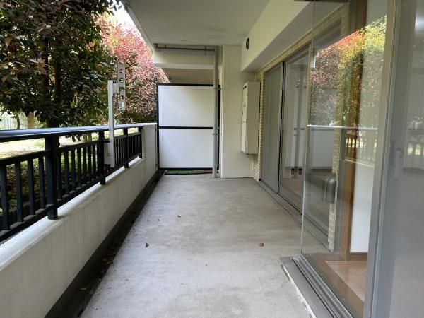 Renovated 1LDK+S Apartment for Sale in Tama Ward, Kawasaki - Thumbnail 3