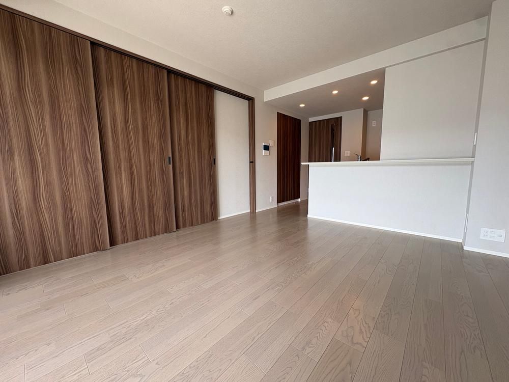 3LDK Apartment for Sale in Funabashi, Chiba – 64m2, Near Station - Thumbnail 2