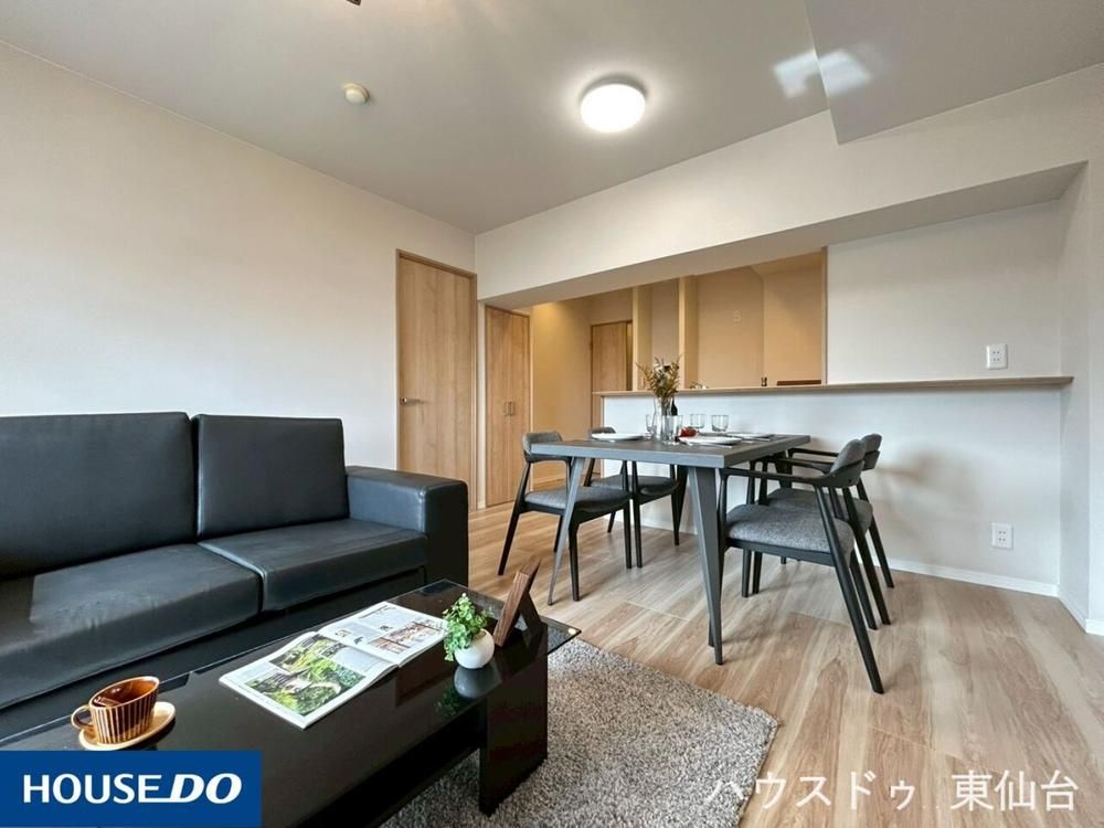 Eclair Komatsushima - 4LDK Apartment for Sale in Sendai - Thumbnail 2