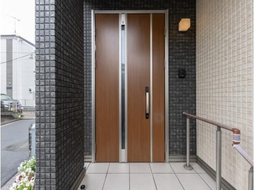 2LDK Wooden House for Sale in Minami Ward, Yokohama - Thumbnail 2