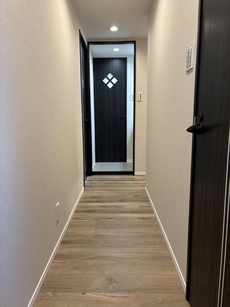Renovated 1LDK Apartment Near Atsugi Station in Ebina - Thumbnail 4
