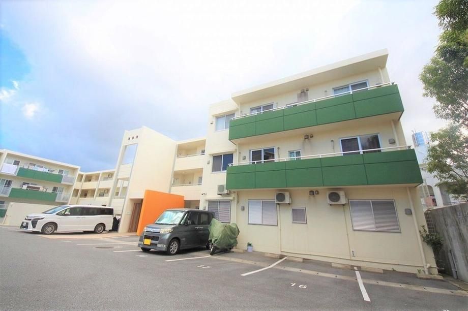 4LDK Apartment for Sale in Tomigusuku, Okinawa - Thumbnail 3