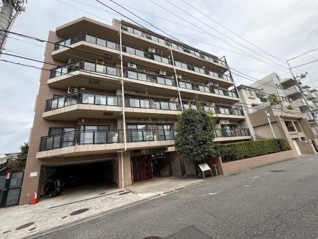 1LDK+S Apartment for Sale in Miyamae-ku, Kawasaki - My Castle Miyamaedaira Park Hills - Thumbnail 2