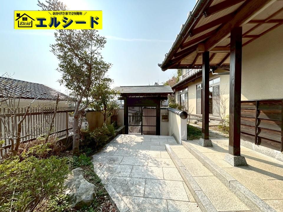 7DK Japanese-Style House in Mukaiyama, Sendai - 218m2 - Thumbnail 4