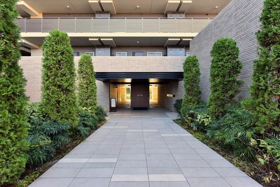 2LDK Apartment for Sale in Kawasaki City, Kanagawa - Thumbnail 2
