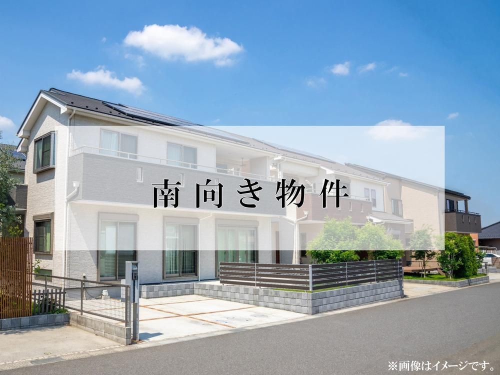 Renovated 2LDK+S House in Yokosuka with Parking for 2 Cars - Thumbnail 2