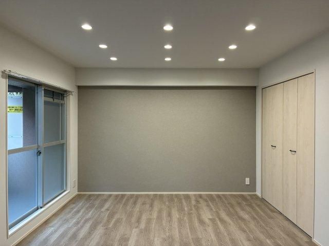 Renovated 2LDK Apartment Near Tsuboigawa Park Station, Kumamoto - Thumbnail 3