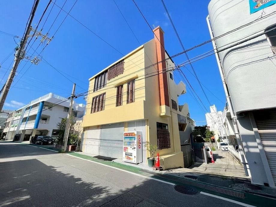 5LDK House for Sale in Naha City, Okinawa - 221m2 - Thumbnail 3