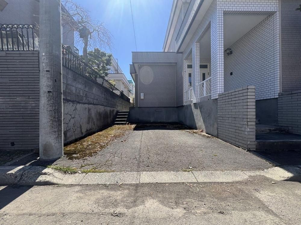 4LDK Detached House for Sale in Sapporo Minami Ward - Thumbnail 3