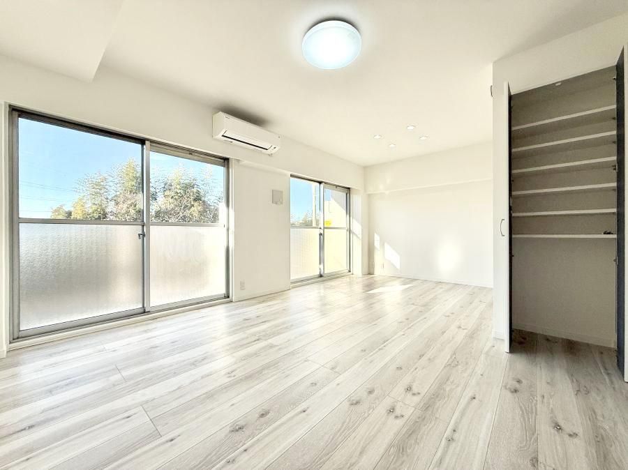 Renovated 2LDK Apartment Near Tsurukawa Station in Kawasaki - Thumbnail 4