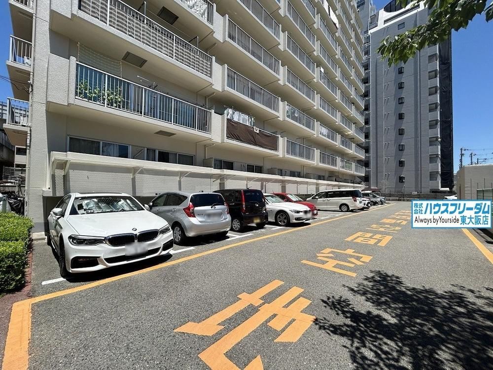 2LDK Apartment for Sale in Higashiosaka, Near Takaita Station - Thumbnail 2