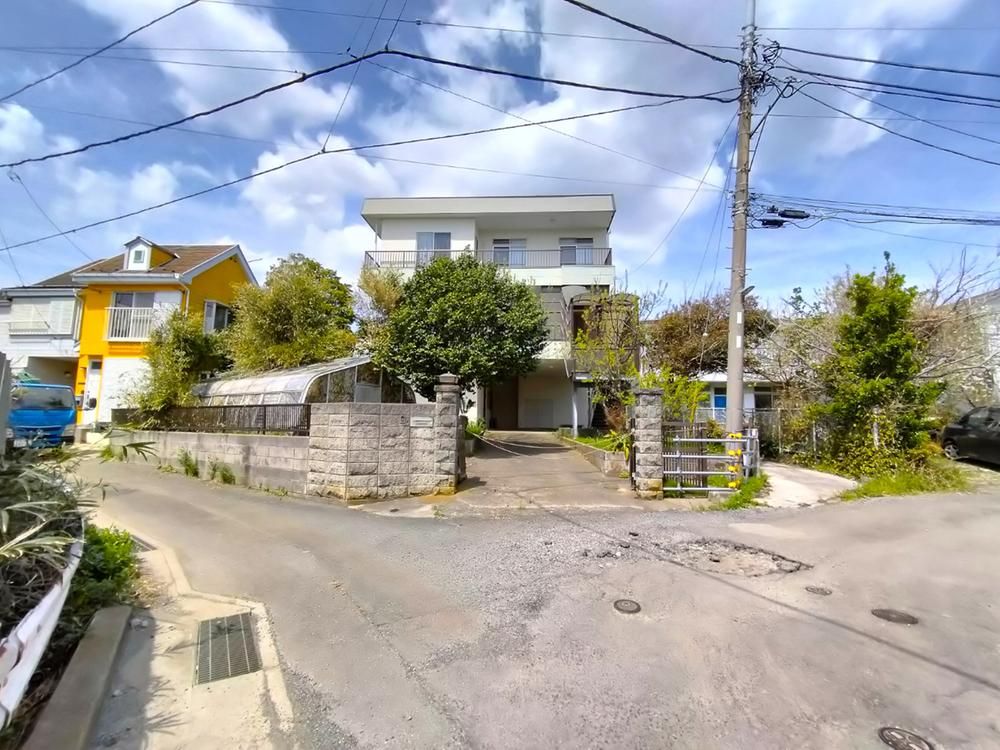 Land for Sale in Yokosuka City with Panoramic Sea and Fuji Views - Thumbnail 4