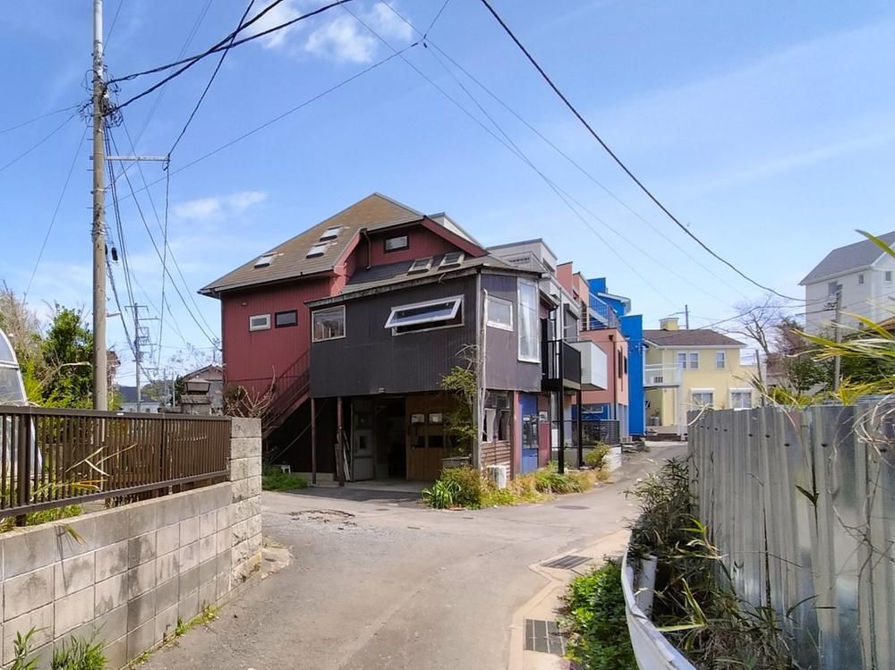 Land for Sale in Yokosuka City with Panoramic Sea and Fuji Views - Thumbnail 2