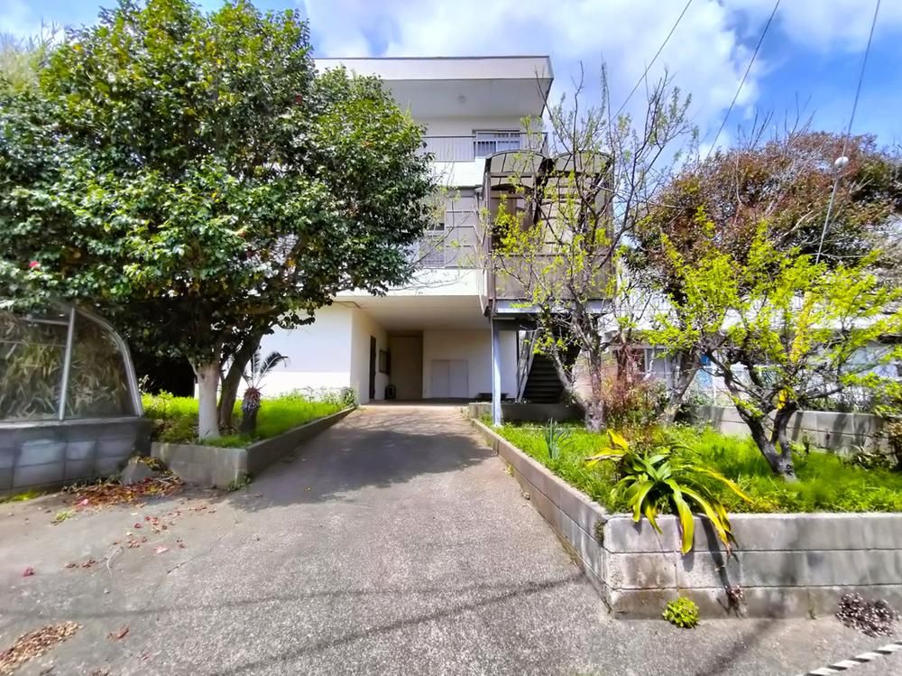 Land for Sale in Yokosuka City with Panoramic Sea and Fuji Views - Thumbnail 3