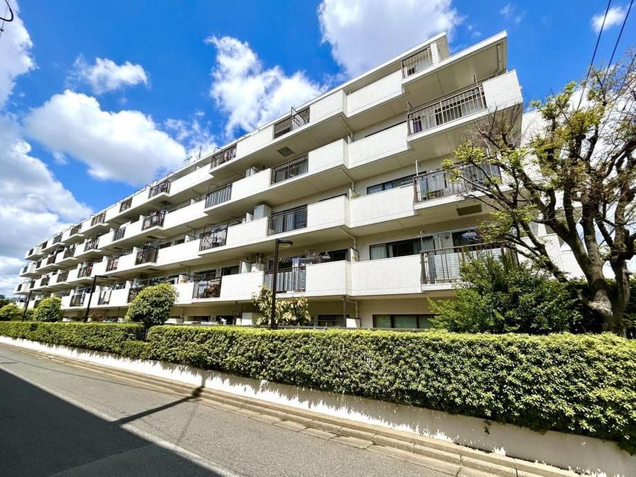 Gem Kawaguchi Shiba Park 4LDK Apartment for Sale in Saitama - Thumbnail 2