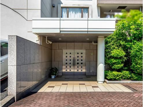 4LDK Apartment for Sale in Kohoku-ku, Yokohama - Thumbnail 4