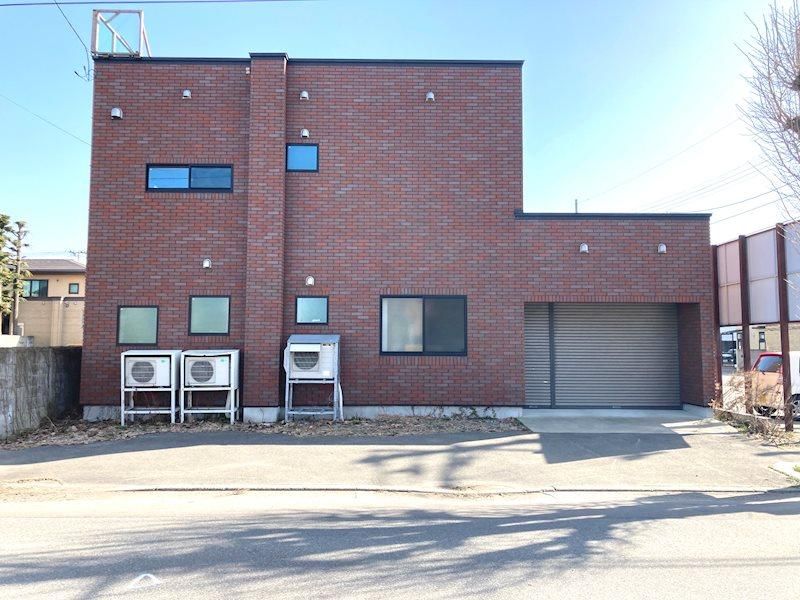 Spacious 4LDK+S House in Aomori's Aoyagi Area - 103 Tsubo Land - Thumbnail 2