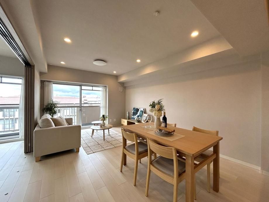 3LDK Apartment for Sale in Iruma, Saitama - 75m2 - Thumbnail 2