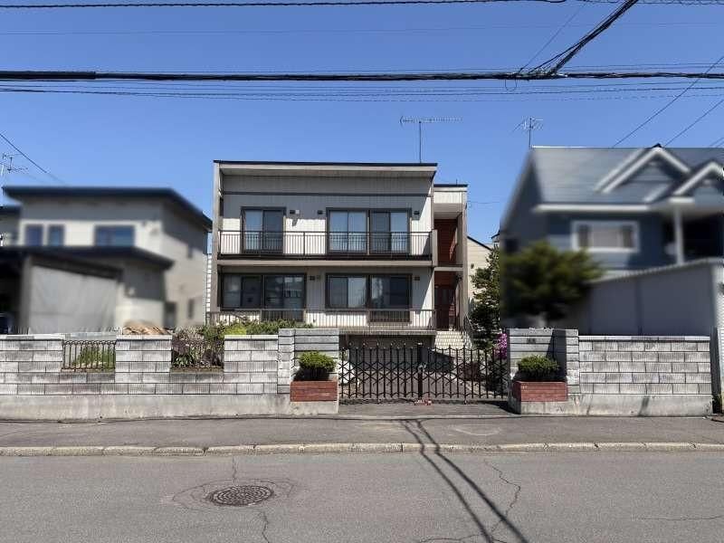 5LDK House for Sale in Asahikawa, Hokkaido - 9,500,000 Yen - Thumbnail 2