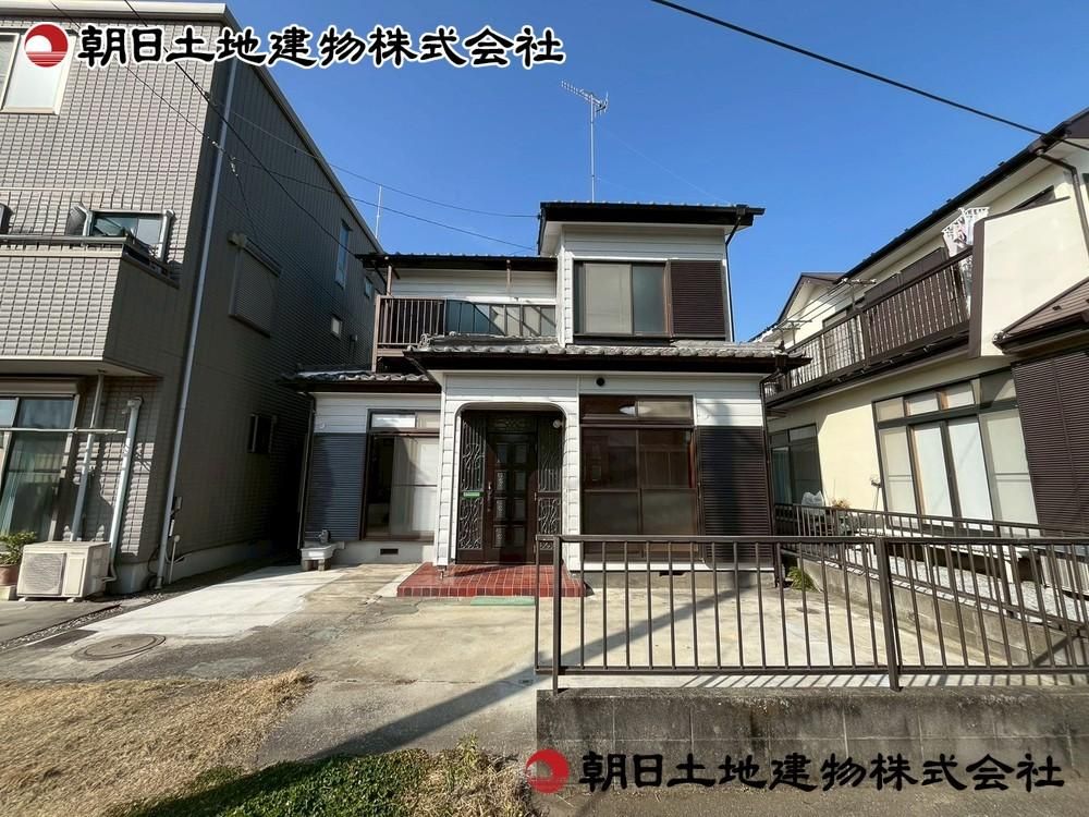 Renovated 4DK House in Sagamihara with Parking for 2 - Thumbnail 2