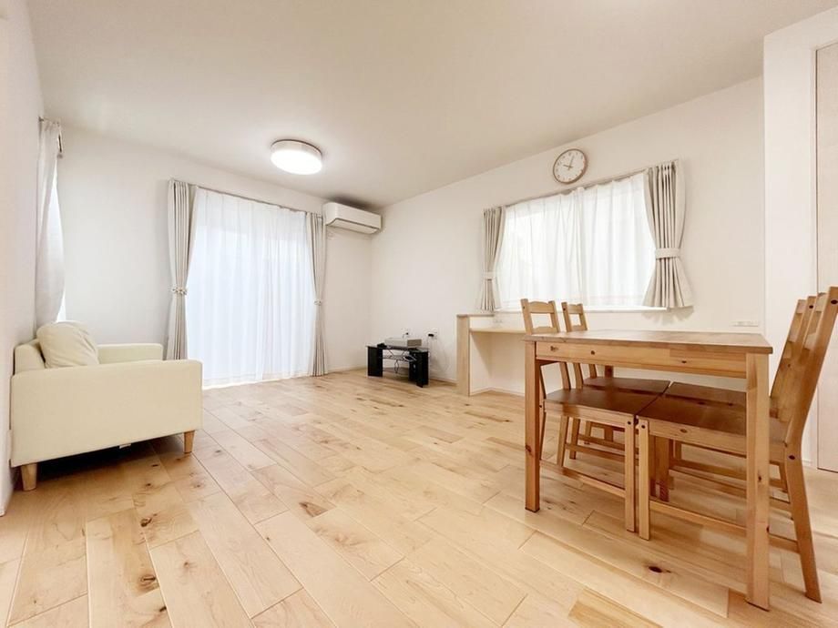 Modern 5LDK Solar Home for Sale in Matsudo, Chiba - Thumbnail 3