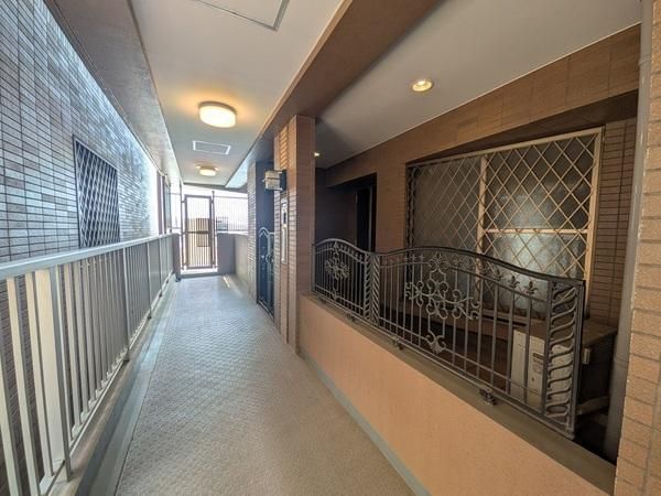 4LDK Apartment for Sale in Funabashi, Chiba - 95.35m² - Thumbnail 2