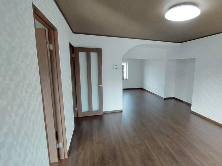 Renovated 5LDK House on Large Lot in Kushiro, Hokkaido - Thumbnail 4